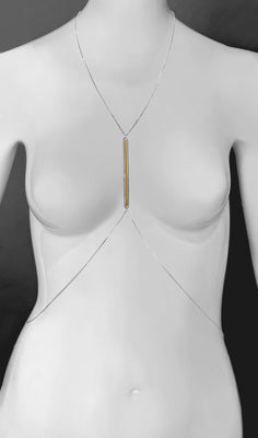 caroline neron body chain